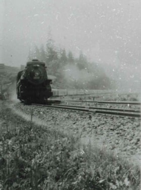 Canadian Pacific Railway passenger train, [1933] (date of original), copied 1991 thumbnail