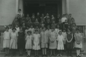 Edmonds Street School Grade 6 Class, 1926 (date of original), copied 1991 thumbnail
