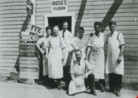 Employees outside Matheson & Sons Market, 1945 (date of original), copied 1991 thumbnail