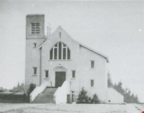 Willingdon Heights United Church, 1952 (date of original), copied 1991 thumbnail