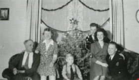 Ellis Family at Christmas, 1944, 1944 (date of original), copied 1991 thumbnail