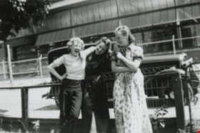 Nancy, Bunnie and Violet, [1942 or 1943] (date of original), copied 1991 thumbnail