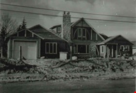 5165 Sperling Avenue construction, [1941 or 1942] (date of original), copied 1991 thumbnail