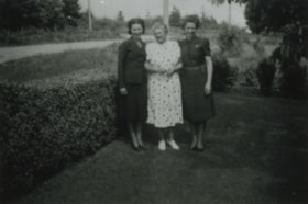 Evelyn Hardy-Le Grove, Marie Hardy and Helen Hardy, [1939] (date of original), copied 1991 thumbnail