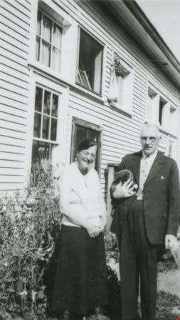 Flo Nichols and George F. Nichols, [between 1943 and 1947] (date of original), copied 1991 thumbnail