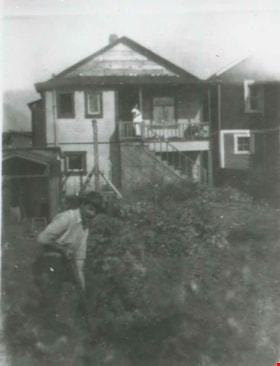 Spraggon family home, [between 1912 and 1915] (date of original), copied 1991 thumbnail