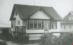 Spraggon family home, [195-] (date of original), copied 1991 thumbnail