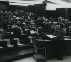 SFU English Class, [between 1974 and 1979] (date of original), copied 1991 thumbnail