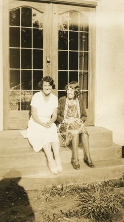Marion Lawrence and Violet Eagles, 1931 thumbnail