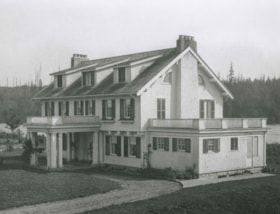 Townley mansion known as Deerholme, 1913. Item no. 454-001 thumbnail