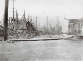 Submarine works yard at Barnet, [1917] (date of original), copied 2004 thumbnail