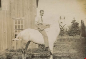 Man riding a horse, [1904] thumbnail
