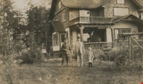 Claude Hill, John Kenrick and Edith Clayton, 1916 thumbnail