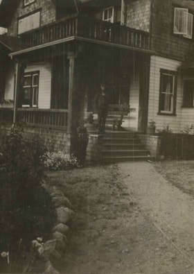 Claude Hill on the steps of the Clayton House, 1916 thumbnail