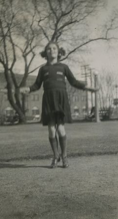 Anne skipping rope, [1940] thumbnail