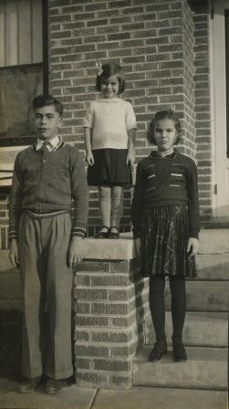 Robert,  Barbara and Anne Peers, [1940] thumbnail