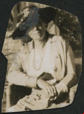 Woman in a hat, [1920] thumbnail