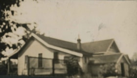 Maude and Harriet Woodward Cottage, [1925] thumbnail