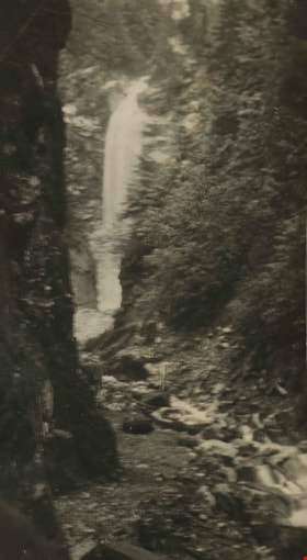 The Falls - Wigwam Inn, 1923 thumbnail