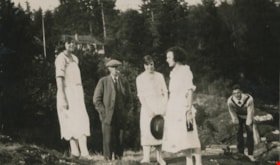 Picnic at Caulfields, [1920] thumbnail