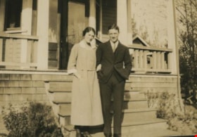 Kitty and Eric Collins, 1922 thumbnail