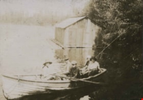 Boating at Campbell River, 1921 thumbnail