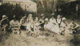 Picnickers at Yellow Point, 1921 thumbnail
