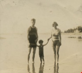 Peers family at the beach, [1929] thumbnail