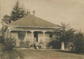 Hill family in front of Brookfield, 1900 thumbnail
