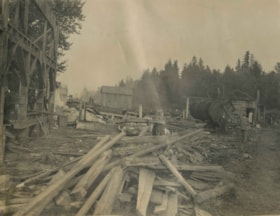 Construction at the Oakalla Site, 1910 thumbnail