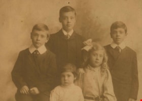 Five Peers Children, [1907] thumbnail