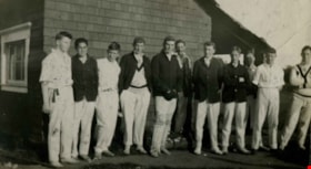 Boys' team, 1915 thumbnail