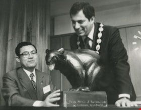 Mayor Dave Mercier with Mayor Toshiyuki Wanibuchi, [between 1979 and 1981] thumbnail