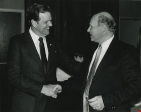 Elwood Veitch and Mayor William Lewarne, 1983 thumbnail