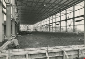Construction of the Steel Service Centre, April 1976 thumbnail