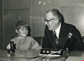 Mayor Robert Prittie, [1973] thumbnail
