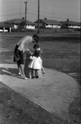 Frances, Wendy and Sean at Confederation Park, 1962 thumbnail