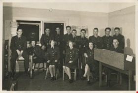 Air force staff, 1943 thumbnail