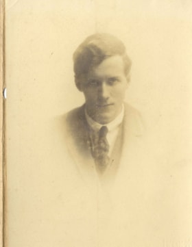 Studio portrait of Blythe Eagles, [between 1927 and 1933] thumbnail