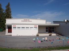 Morely Elementary School, August 28, 2009 thumbnail