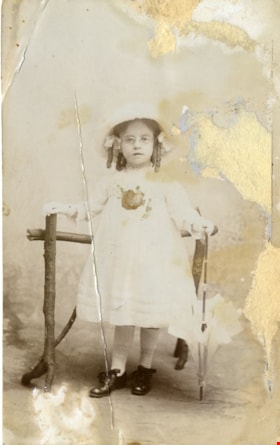 Young girl, [1900] thumbnail