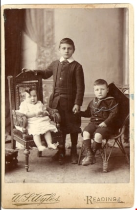 Leopold, Bernard and Mary Buxton, [1901] thumbnail