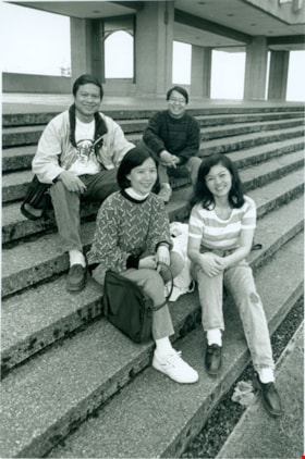 Vietnamese students at Simon Fraser University convocation, June 26, 1996 thumbnail
