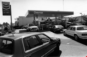 Gas Station, August 16, 1998 thumbnail