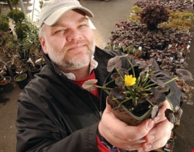 Alan Reid at GardenWorks, [2006] thumbnail