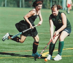 Cliff Avenue and South Burnaby Metro Club field hockey game, [2001] thumbnail