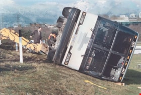 Bus crash, [2000] thumbnail
