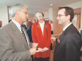 Gordon Campbell at Chamber of Commerce event, [2000] thumbnail