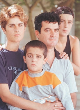 Refugee family, [1999] thumbnail