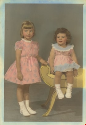 Sherrie and Rhonda Yanko, July 1956 thumbnail